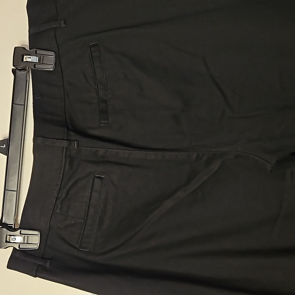 St John's bay black dress capris size 16 - Picture 4 of 4
